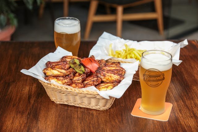 Pratos que ficam melhores com cerveja vinho ou destilados no preparo